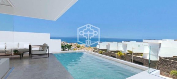 3 bedrooms Villa in Adeje, Spain No. 12258 4