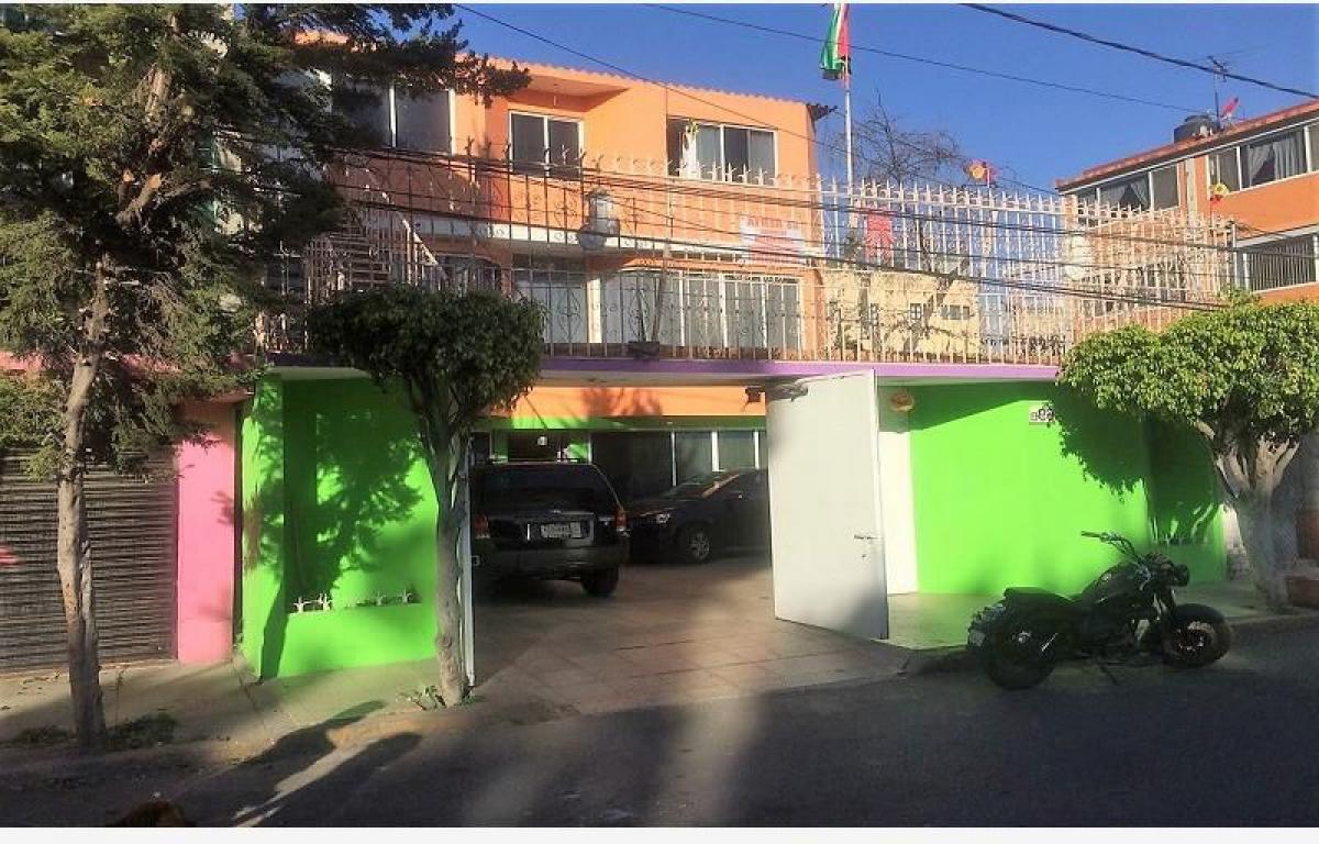 Casa de 5 dormitorios en Mexicali, Mexico No. 146460