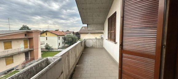 4 bedrooms Apartment in Palazzolo sull'Oglio, Italy No. 363410 3