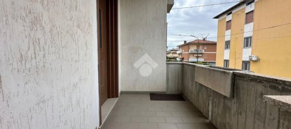4 bedrooms Apartment in Palazzolo sull'Oglio, Italy No. 363410 2