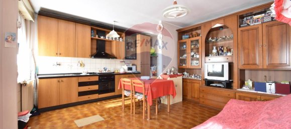 8 rooms House in Casorate Sempione, Italy No. 153908 13