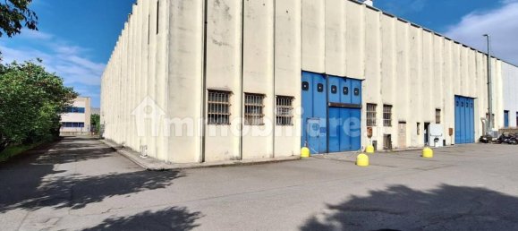 2957m² Warehouse in Baranzate, Italy No. 311102 2