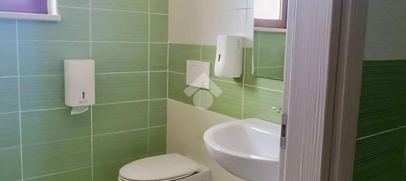 163m² Commercial property in Tortoreto, Italy No. 271770 12