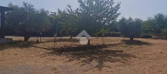 163m² Commercial property in Tortoreto, Italy No. 271770 5