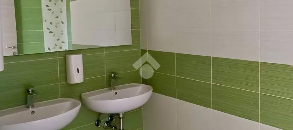 163m² Commercial property in Tortoreto, Italy No. 271770 13