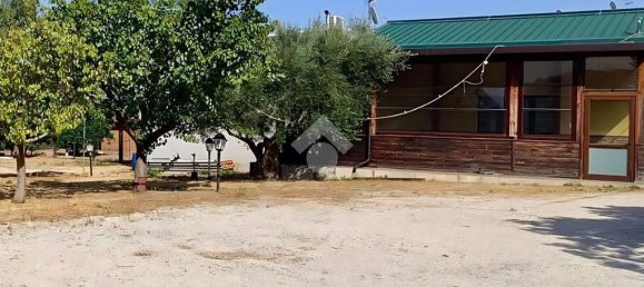 163m² Commercial property in Tortoreto, Italy No. 271770 15