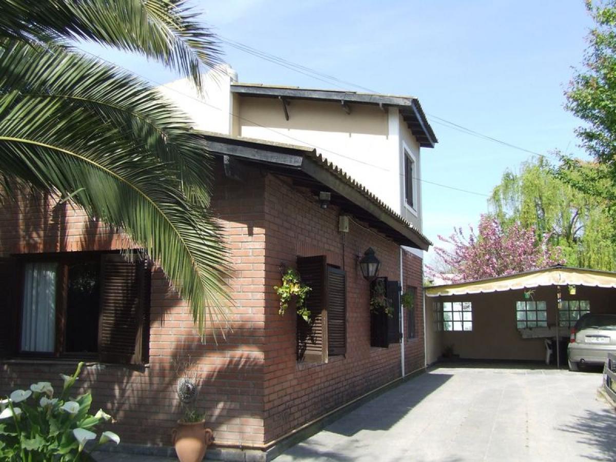 4 bedrooms House in Mar del Plata, Argentina No. 74221