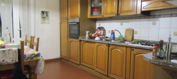 3 bedrooms Apartment in Carrara, Italy No. 192976 3