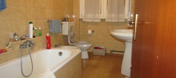 3 bedrooms Apartment in Carrara, Italy No. 192976 15