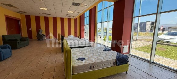 2 rooms Commercial property in Poncarale, Italy No. 273266 2