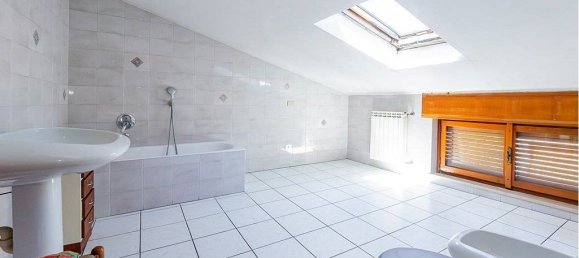 Вилла с 6 спальнями в Падерно Дуньяно, Италия № 295948 41