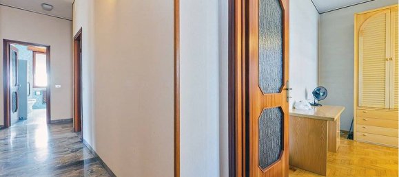 Вилла с 6 спальнями в Падерно Дуньяно, Италия № 295948 37