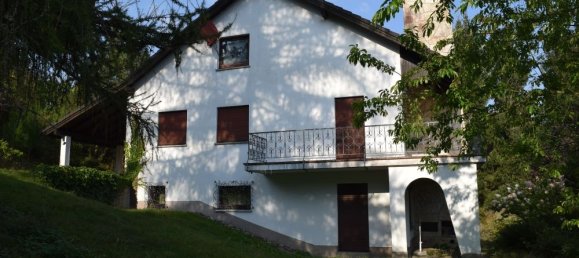 2 bedrooms House in Kronach, Germany No. 127138 3