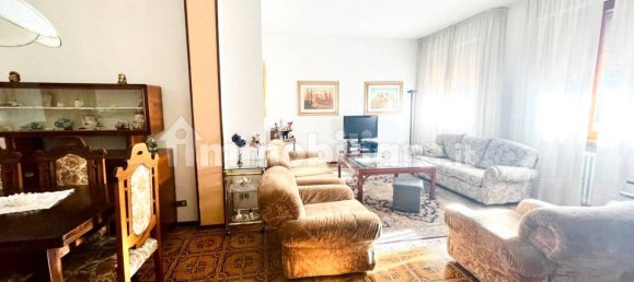 2 bedrooms Apartment in Empoli, Italy No. 361828 2