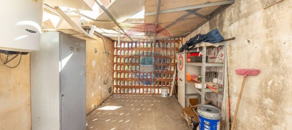 2-salle Appartement à Catania, Italy No. 145388 3