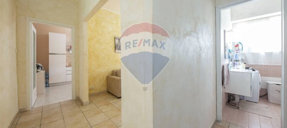 2-salle Appartement à Catania, Italy No. 145388 15