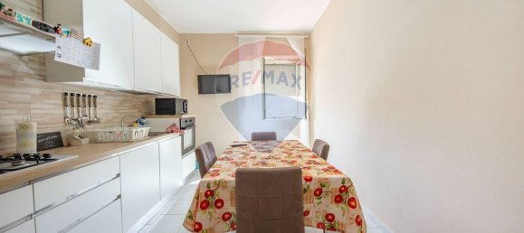 2-salle Appartement à Catania, Italy No. 145388 20