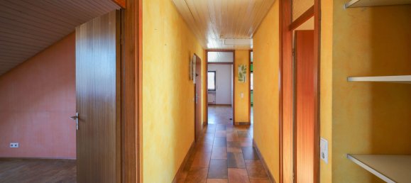 Квартира с 3 спальнями в Лёррах, Германия № 15615 12