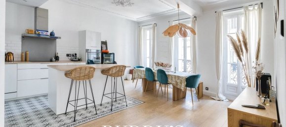 Apartamento de 3 dormitorios en Marseille, France No. 343416 4