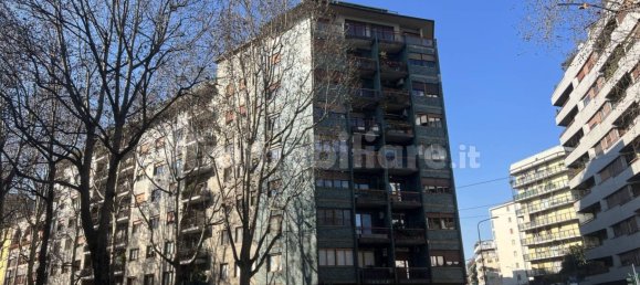 3 bedrooms Apartment in Milan, Italy No. 333171 28