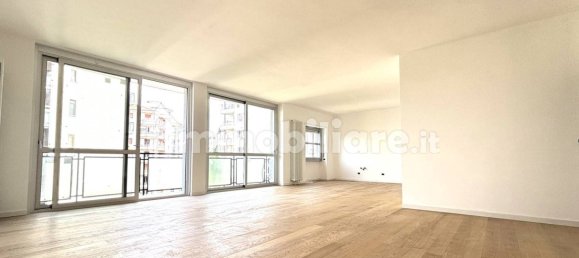 3 bedrooms Apartment in Milan, Italy No. 333171 4