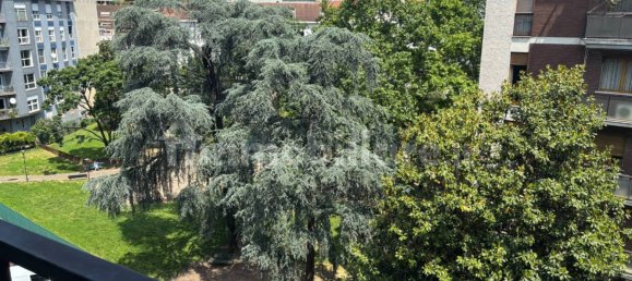 3 bedrooms Apartment in Milan, Italy No. 333171 7