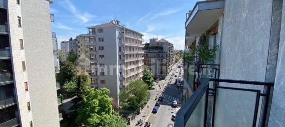 3 bedrooms Apartment in Milan, Italy No. 333171 26