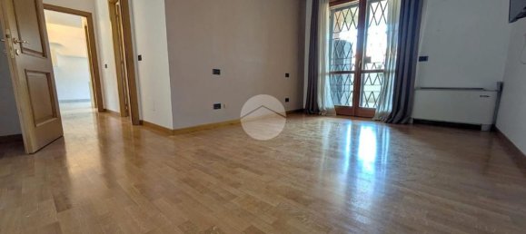 Penthouse T3 em Rome, Italy N.º 335474 10