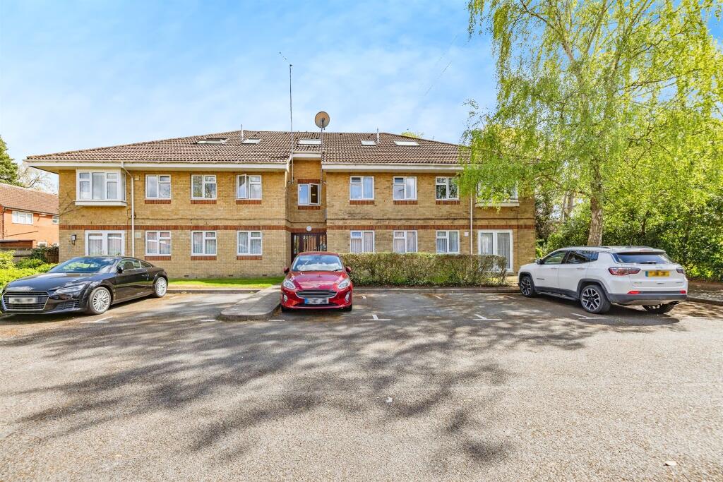 2 bedrooms Apartment in Watford, United Kingdom No. 6232