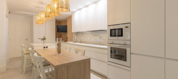 5 bedrooms Apartment in Granada, Spain No. 77326 6
