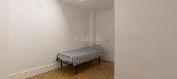 5 bedrooms Apartment in Granada, Spain No. 77326 16