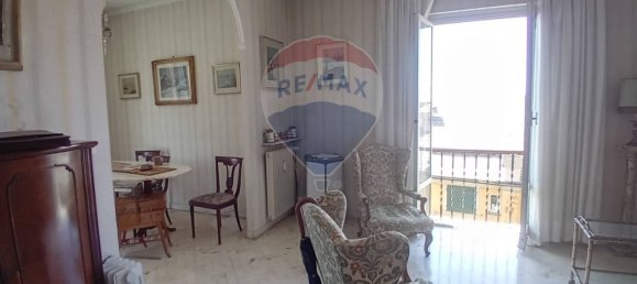 6 rooms Apartment in Genoa, Italy No. 271862 5