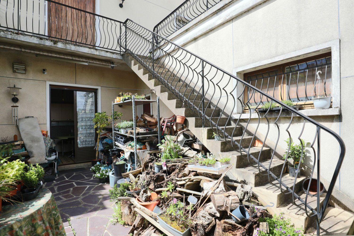 Вилла с 5 спальнями в Монтрёй, Франция № 176186