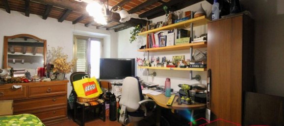 5 غرف نوم منزل في Lucca, Italy رقم 100522 38