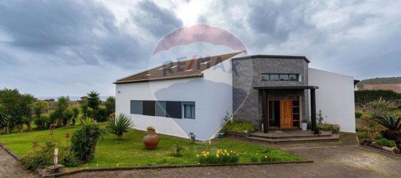 4 bedrooms House in Lagoa, Portugal No. 44307 5