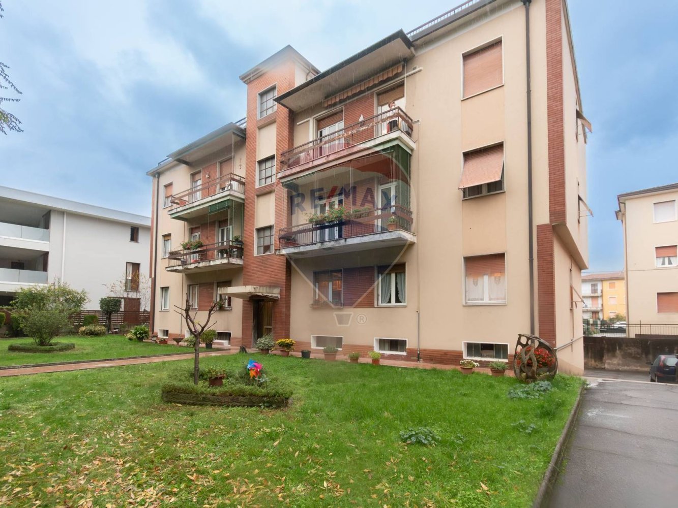 2 bedrooms Apartment in Brescia, Italy No. 368431