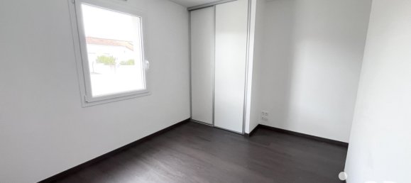 3 bedrooms House in Vendee, France No. 103146 7