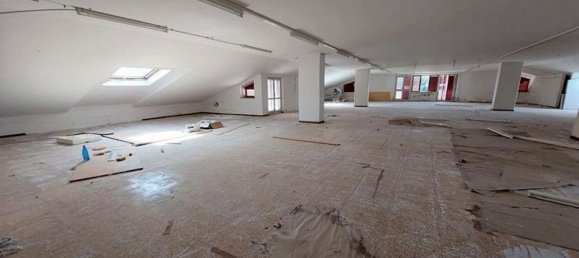 Entrepôt à Acquaviva Picena, Italy 2311m² No. 369895 19