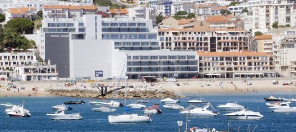 246m² Commercial property in Sesimbra, Portugal No. 64784 16