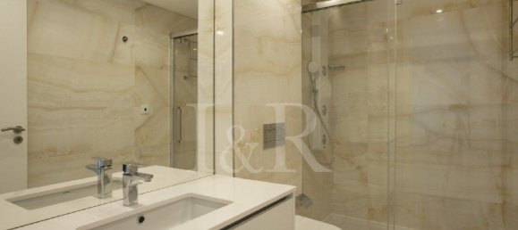 246m² Commercial property in Sesimbra, Portugal No. 64784 23