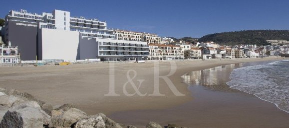 246m² Commercial property in Sesimbra, Portugal No. 64784 9
