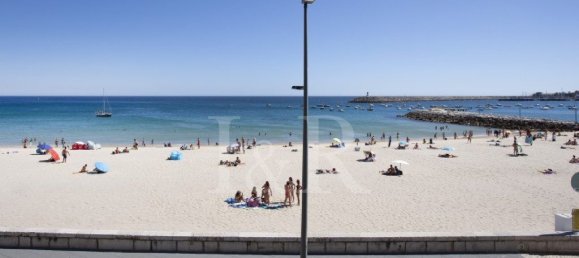 246m² Commercial property in Sesimbra, Portugal No. 64784 19