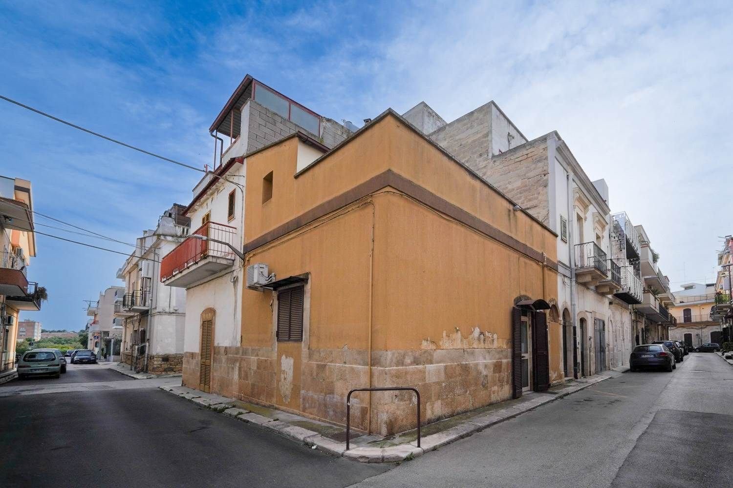 2 bedrooms Apartment in Palo del Colle, Italy No. 342815