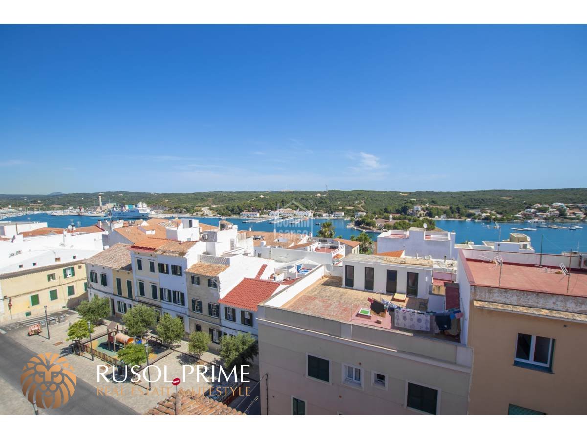 7 غرف نوم تاون هاوس في Mahon, Spain رقم 1347