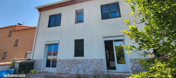 3 bedrooms House in Thuir, France No. 279132 2