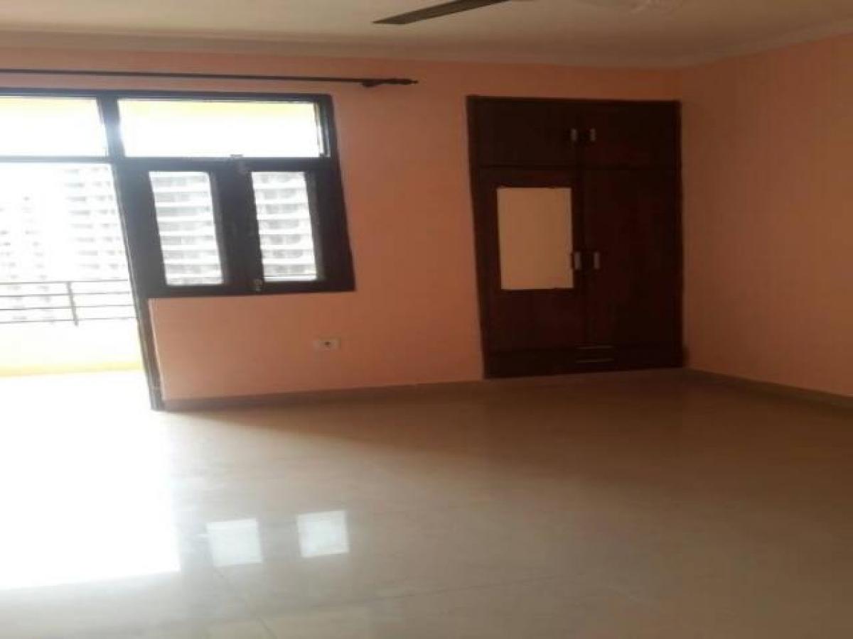 Casa T3 em Ghaziabad, India N.º 26124