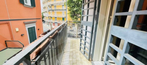 3 rooms Apartment in Naples, Italy No. 31323 18