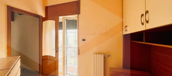 3 rooms Apartment in Naples, Italy No. 31323 29