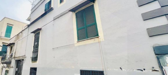 3 rooms Apartment in Naples, Italy No. 31323 63