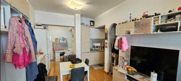 3 rooms Apartment in Rome, Italy No. 30786 18